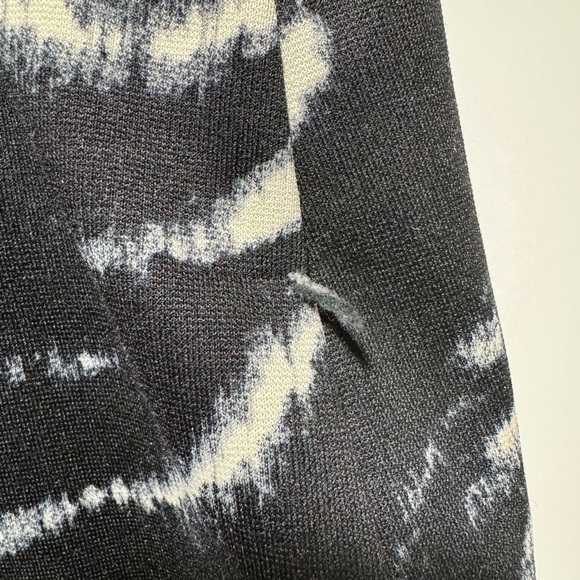 Michael Kors Women Zebra Zipper Faux Pockets Pencil Skirt Size 4 - Picture 3 of 5